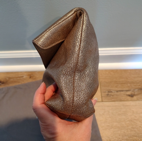 Mulberry Clemmie Twist Lock Clutch Bag Gold Metallic Leather Fold Over & Dustbag - Picture 13 of 16